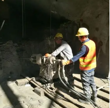 正宁水下抗分散灌浆料特点 水下不分散注浆料介绍